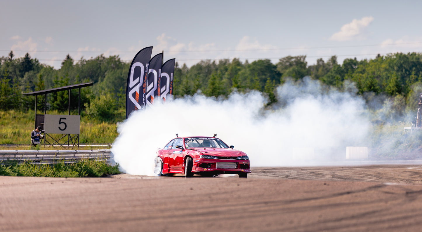 Driftiauto kõrvalsõit